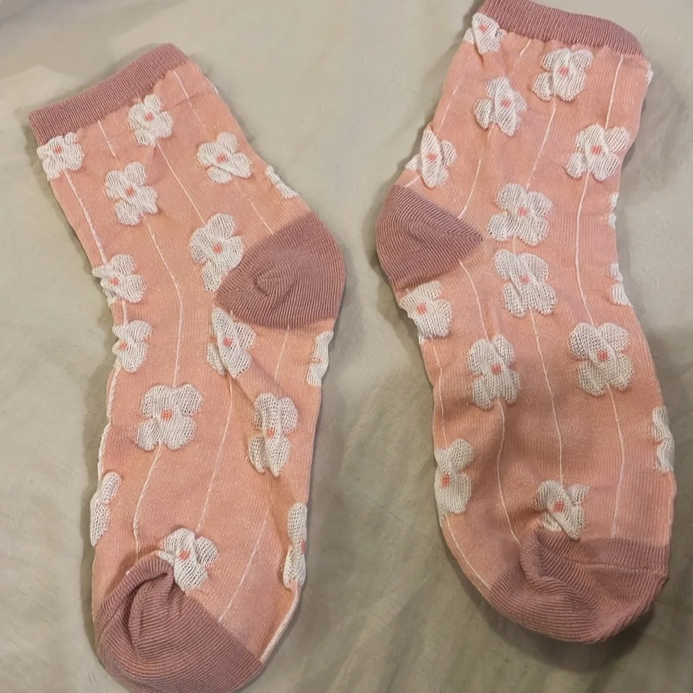 Vintage Floral Pink socks